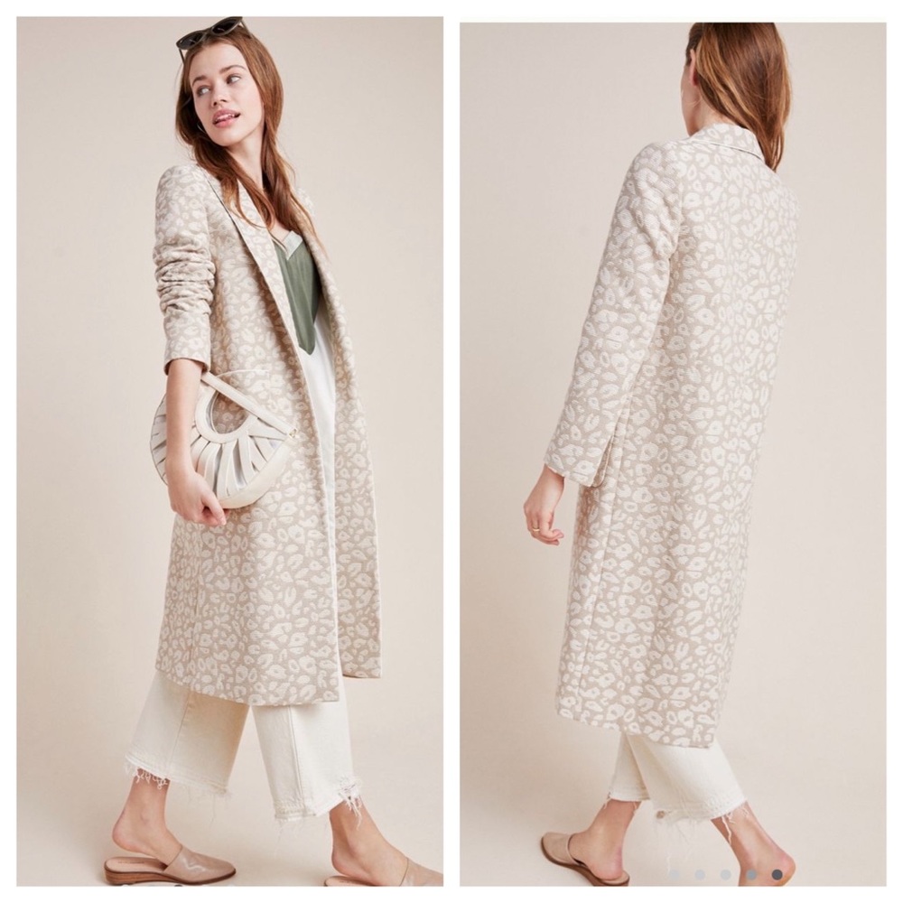 Jacquard Leopard Coat in Neutral Motif